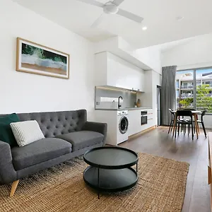 Cotton Tree Modern Apartments-free Secure Parking Apartment Maroochydore