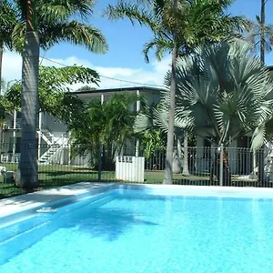 Ocean Breeze Units Apartment Bowen