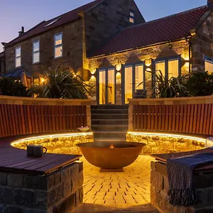 Sandfield House Holiday home